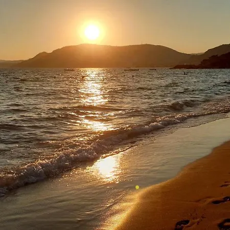 Luxury Nissovilla With Private Pool & Sea Views Вилла