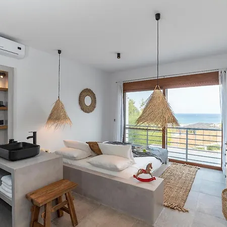 Luxury Nissovilla With Private Pool & Sea Views Вилла *