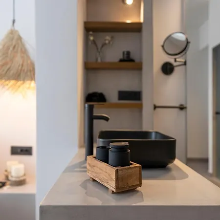 Luxury Nissovilla With Private Pool & Sea Views * קולימביה