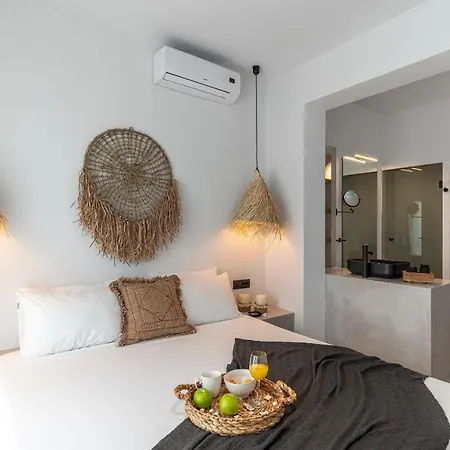 Luxury Nissovilla With Private Pool & Sea Views * קולימביה