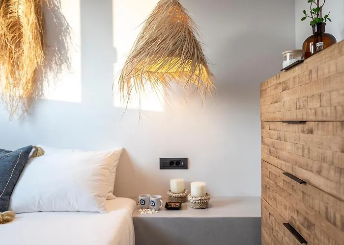 Villa Luxury Nissovilla With Private Pool & Sea Views *