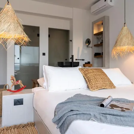 Luxury Nissovilla With Private Pool & Sea Views * 콜림비아
