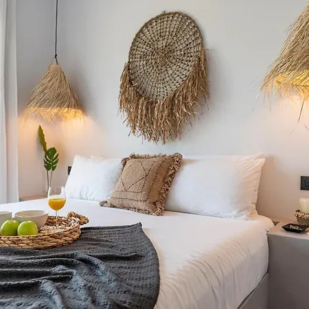 Luxury Nissovilla With Private Pool & Sea Views 科林比亚